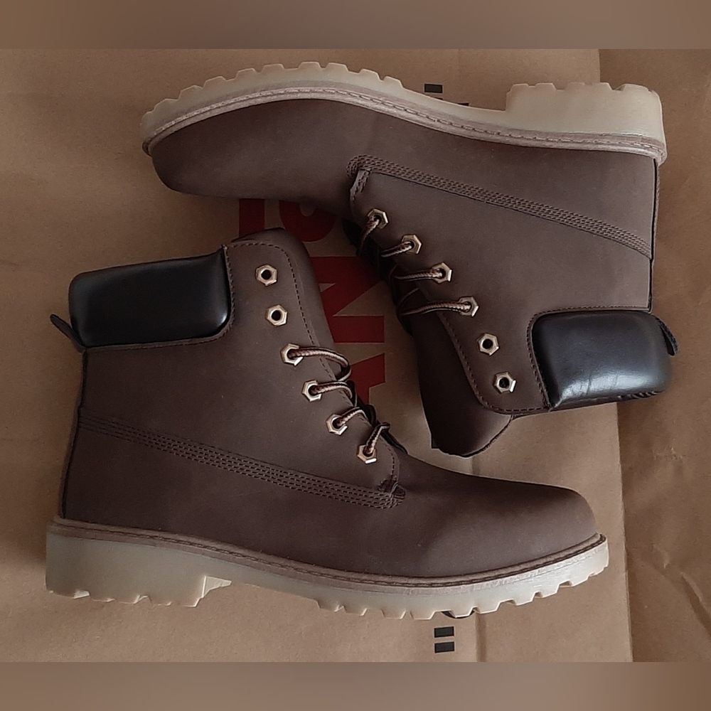 No Brand Boots